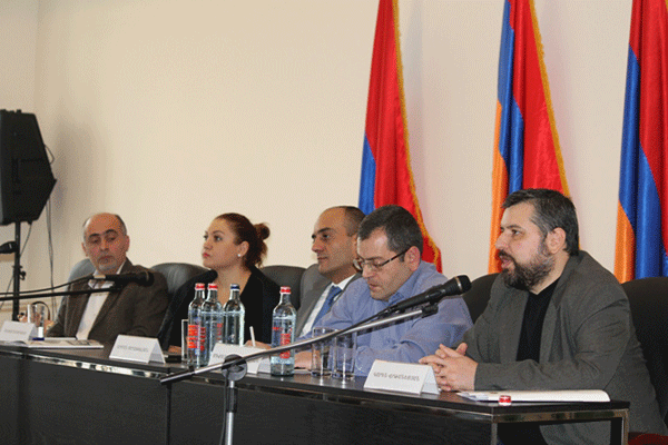 Լրագրողների 8-րդ համաժողովն ամփոփեց իր երկօրյա աշխատանքները Երևանում