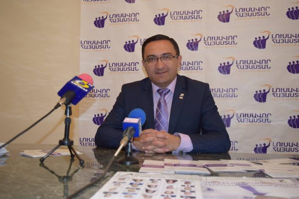 «Լուսավոր Հայաստան» խմբակցությունը կբոյկոտի Վանաձորի ավագանու առաջիկա նիստերը