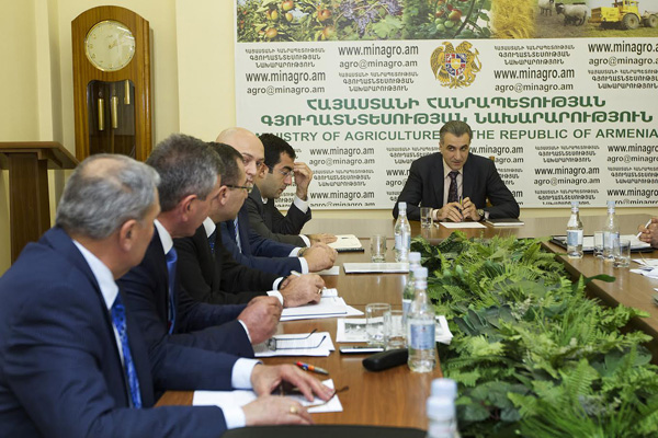 ՀՀ գյուղատնտեսության նախարարը հանդիպել է Գյուղատնտեսության աջակցության մարզային կենտրոնների ղեկավարների հետ