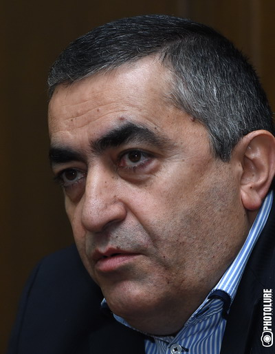 «Ով չի հասկացել, որ իր 1000 մոմանոց լամպը «գյոռը» չի տանելու, պետք է լամպը ձեռքից վերցնել». Արմեն Ռուստամյան (Տեսանյութ)