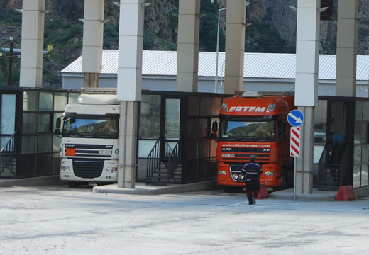 Ստեփանծմինդա-Լարս ավտոճանապարհը բաց է միայն մարդատար մեքենաների համար