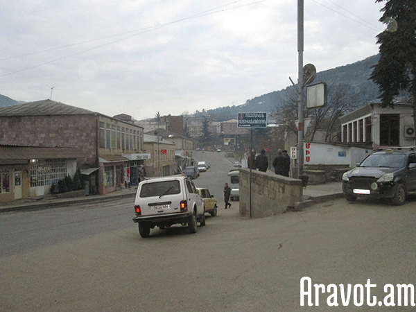 Նոյեմբերյանցիները հարո՞ւստ են, որ տաքսիով են Երեւան հասնում