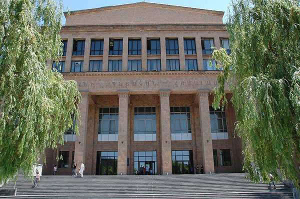 Հայաստանյան բուհերը լուրջ խնդիրներ ունեն.  ուսանողների թիվը նվազել է