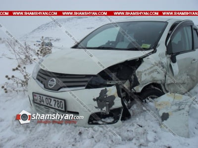 Երևան-Գյումրի ճանապարհին բախվել են Nissan-ն ու Վազ 21015-ը. վիրավորների մեջ կան բժիշկներ. Shamshyan.com