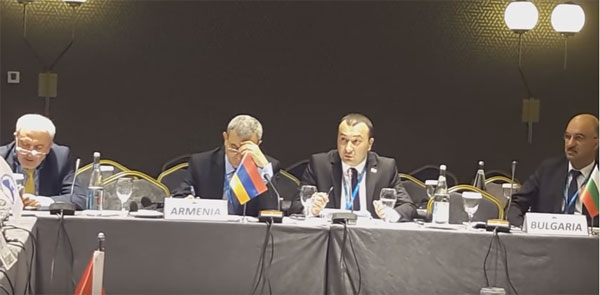 Վեճ` հայ և ադրբեջանցի պատգամավորների միջև (տեսանյութ)