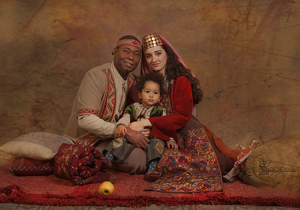 «Հայկական տարազով սևամորթ երիտասարդի ընտանիքի լուսանկարի տարածումը սադրանք էր»
