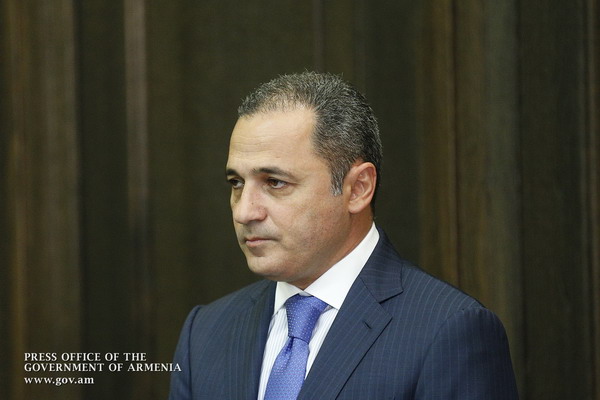 «Ելքը բանակցողն է, պետք է բանիմաց բանակցող լինի, որ հասկանան՝ որտեղ պետք է բուֆերային զոնա լինի, որտեղ՝ չեզոք գոտի». Վահե Հակոբյան. «Հրապարակ»