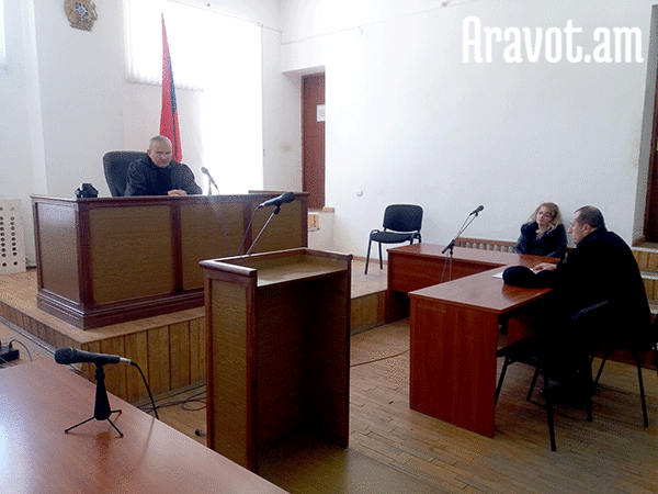 Araratnews.am կայքի լրագրողի գործունեությունը խոչընդոտելու գործով դատական երկրորդ նիստը եւս հետաձգվեց
