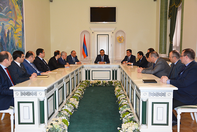 ՀՀ գլխավոր դատախազը ներկայացրել է նորանշանակ զինվորական դատախազին