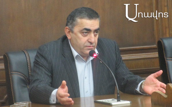 «Եկեք հանձնվենք, ասենք՝ Ադրբեջանը սա է ուզում, տանք իրան». Ռուստամյանը՝ ՀԱԿ-ին (Տեսանյութ)