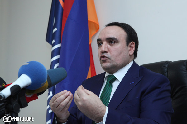 «Տեղի ունեցավ ամբողջական կապիտուլյացիա». Արթուր Բաղդասարյանը հիշեցնում է, թե ԱԺ 3 ուժերը մի քանի օր առաջ ինչ էին անում