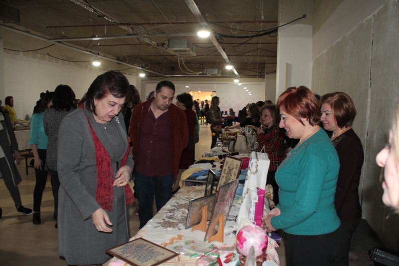 Բացվեց «Սիրիահայ մշակույթի շունչը Երևանում» խորագրով բարեգործական ցուցահանդես-տոնավաճառը