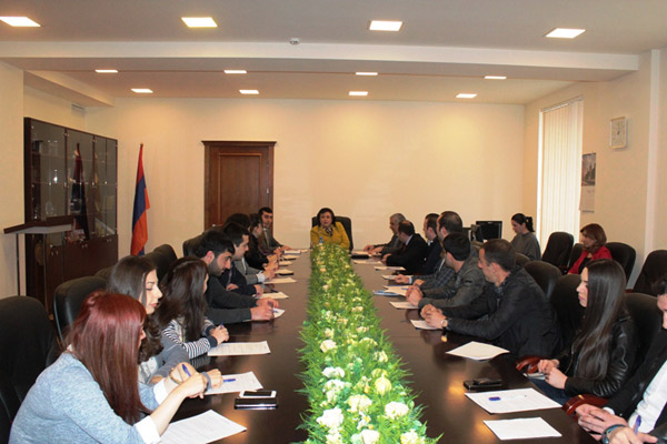Սփյուռքի նախարարի հանդիպումը պրակտիկանտների հետ