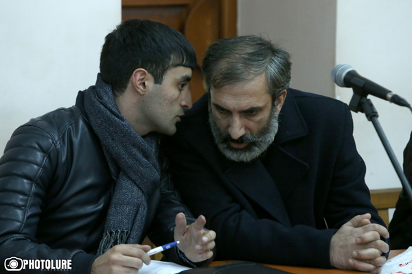 Դատավորը սպառնաց՝ դատական նիստը կանցկացվի առանց Ղարագյոզյանի ու Արարատ Խանդոյանի