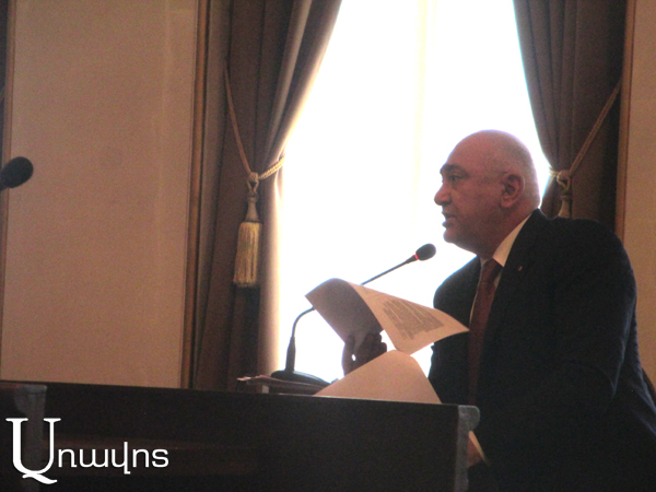 Մուկուչյանը ՍԴ-ում պնդում է, որ եթե քվեաթերթիկները ներս ու դուրս են տարել, դա դեռ խախտում չէ, կարող է միամիտ են տարել
