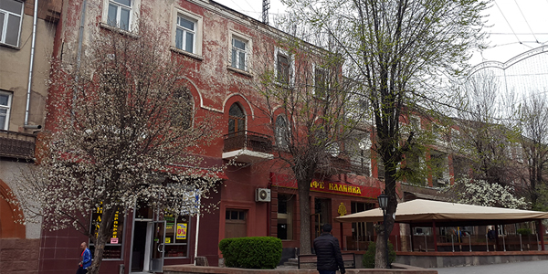 Այլանդակել են Գյումրու Ռիժկովի ճեմափողոցի տեսքը․ հարուցվել է քրեական գործ