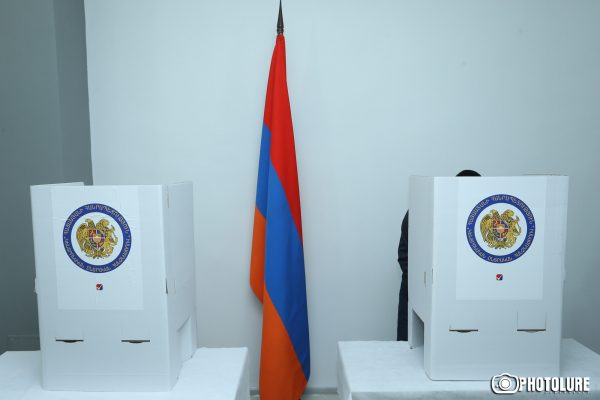 Հայտնի են ընտրություններին մասնակցող քաղաքական ուժերի քվեաթերթիկների համարները