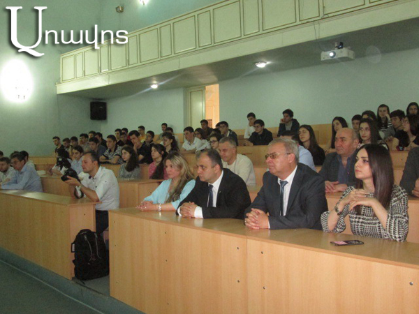 «Ռոսատոմը» ՀՀ-ում «հայտնաբերում» է շնորհալի երեխաների ու հնարավորություն տալիս մասնագիտանալ ատոմային ոլորտում