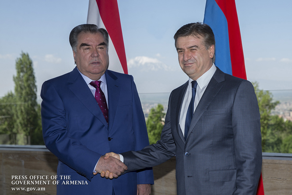 Հայաստանի վարչապետն աշխատանքային նախաճաշ է ունեցել Տաջիկստանի նախագահի հետ