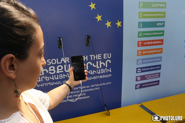 ԵՄ-ն բացում է արևային էներգիայով գործող առաջին ավտոբուսի կանգառները Երևանում