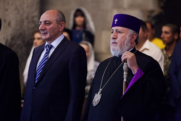 Նախագահի պատասխանատու պաշտոնը Դուք ընդունեցիք որպես մեր ժողովրդին ավելիով ծառայելու աստվածաշնորհ հնարավորություն. Ամենայն Հայոց Կաթողիկոսն իր բարեմաղթանքներն է փոխանցել Բակո Սահակյանին
