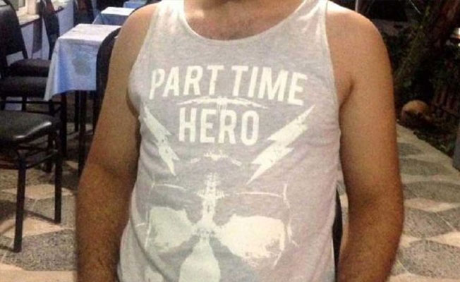 Թուրքիայում ձերբակալում են «Hero» գրությամբ շապիկ հագնող անձանց