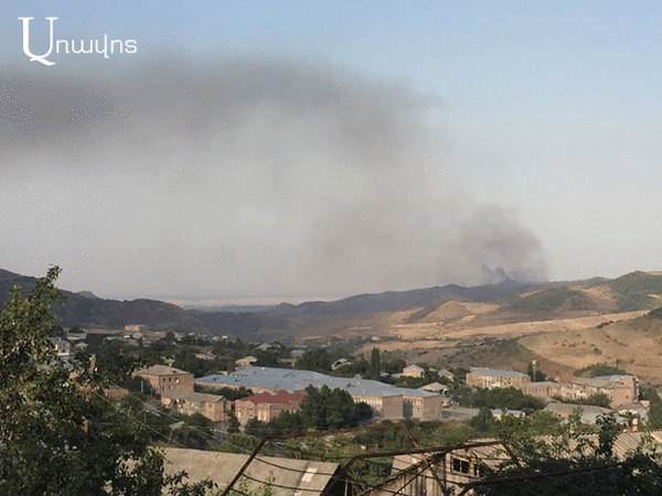 Դովեղի սահմանին Ադրբեջանի տարածքն այրվում է