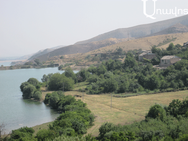 Մխչյան-Հովտաշեն կամրջի տակ ոռոգման ջրի խողովակաշարի վրա ապօրինի միացման մի քանի կետի հայտնաբերման մասին Պետական վերահսկողական ծառայության ահազանգի առթիվ քրեական գործ է հարուցվել