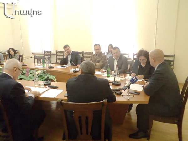 Պատգամավորները հեգնեցին՝ ինչո՞ւ են ԱԺ-ում Լուսնի անվտանգության հարց քննարկում (Տեսանյութ)