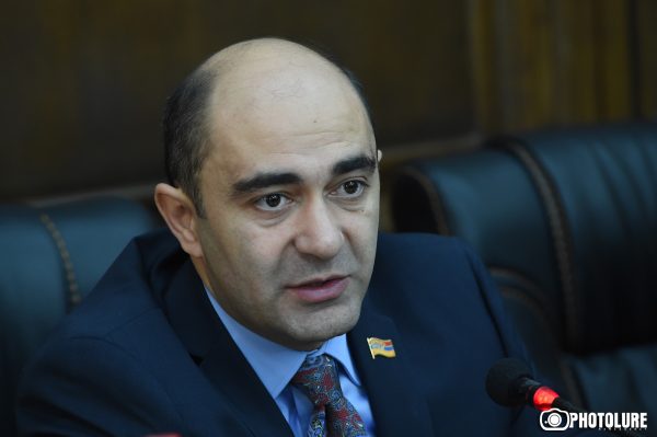 «Գիտություն չկա, քոսոտ երկիր եք, գնացեք բանակ». Մարուքյանը հիշեց Ռադիկ Մարտիրոսյանի խոսքերը (Տեսանյութ)