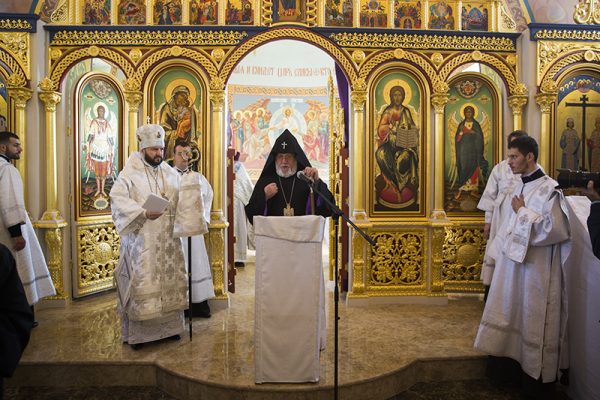 Ամենայն Հայոց Կաթողիկոսը` Երևանում ռուսական եկեղեցու օծման արարողությանը