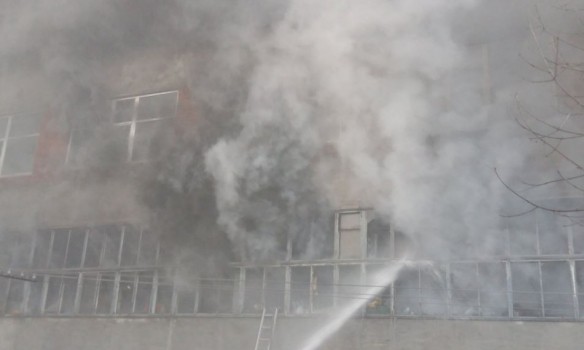 Նորապատ գյուղում ամբողջությամբ այրվել է եռահարկ բնակելի շենք