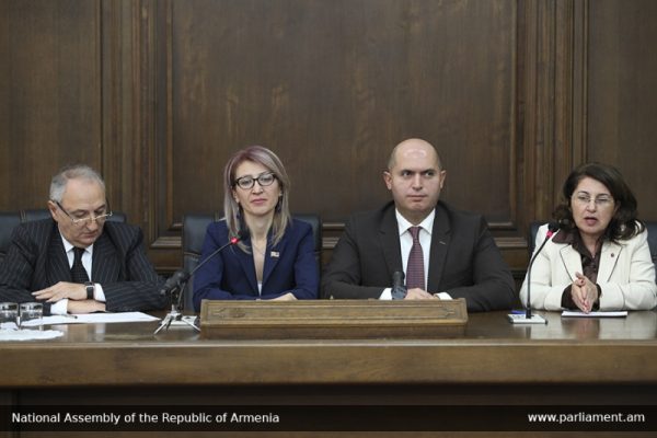 Աշոտյանը՝ վտանգի մասին. «Ադրբեջանական կողմը փորձում է վերակենդանացնել այսպես կոչված խաղաղության պլատֆորմ նախագիծը»