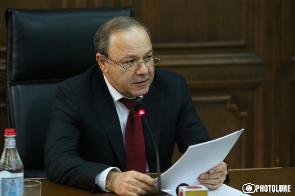 Լեւոն Ալթունյան. Առաջիկա մեկ տարվա ընթացքում շտապօգնությունը վճարովի չի դառնա