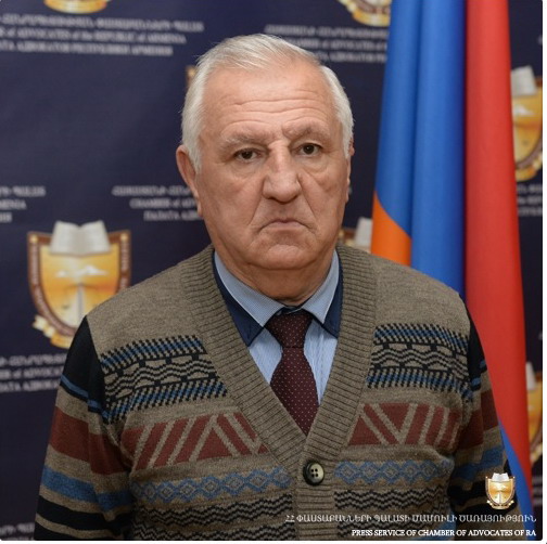 Փաստաբան Վաղինակ Աթոյանին մեղադրանք է առաջադրվել կաշառք ստանալուն օժանդակելու համար