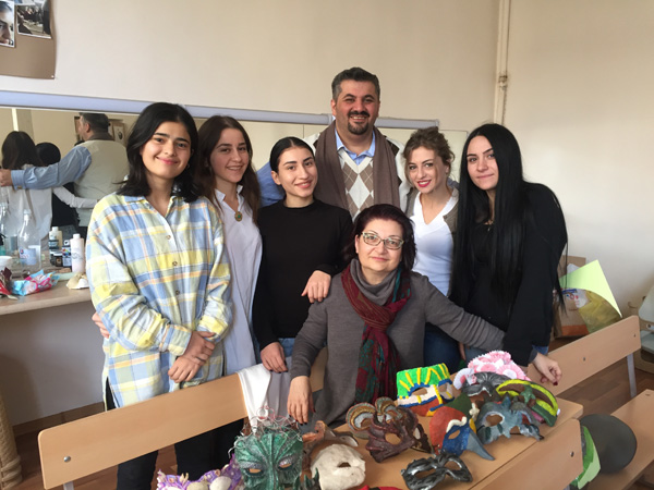 Ուսանողները «ծերացնում» են եւ «արյուն» պատրաստում