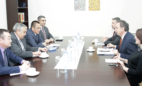 ԱԳՆ-ում կայացել է Հայաստանի և Ղրղզստանի արտաքին գերատեսչությունների պատվիրակությունների միջև աշխատանքային հանդիպում՝