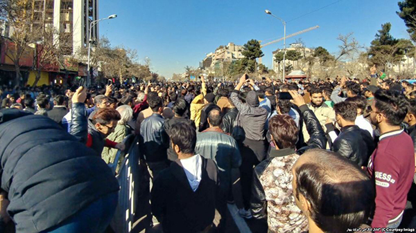 Իրանում բողոքի ցույց է անցկացվել իշխանությունների դեմ. «Ազատություն» ռադիոկայան