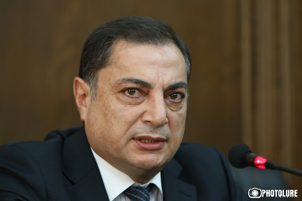 Վահրամ Բաղդասարյանի հիմնադրած «ՎԱԲԱ» ընկերությանը պատկանող Վանաձորի մորթու-մուշտակի ֆաբրիկայի շենքի կադաստրային արժեքի մասին կեղծ տեղեկություններ են հայտնաբերվել. «Ժամանակ»