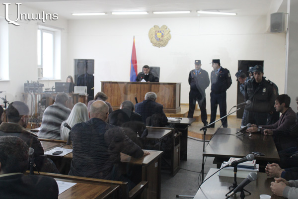 «Խանդոյանին «կենդանի» անվանեն ու չպատժվե՞ն». պաշտպանը դատախազներից պիտակավորում է լսել