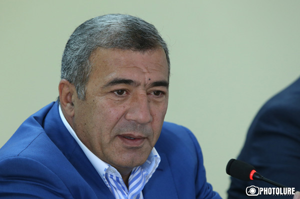 Ռուբեն Հայրապետյանին բոլորը հայհոյում էին, ես ձեն չեմ հանել, որովհետեւ նրան տեսել եմ կռվի դաշտում. Վովա Վարդանով