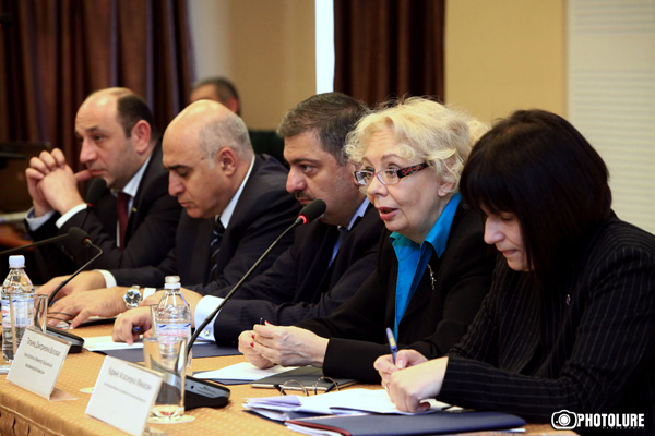 Մոսկվայում ներկայացվել է «Հայաստան: Երկու տարի Եվրասիական տնտեսական միությունում: Առաջին արդյունքներ» զեկույցը