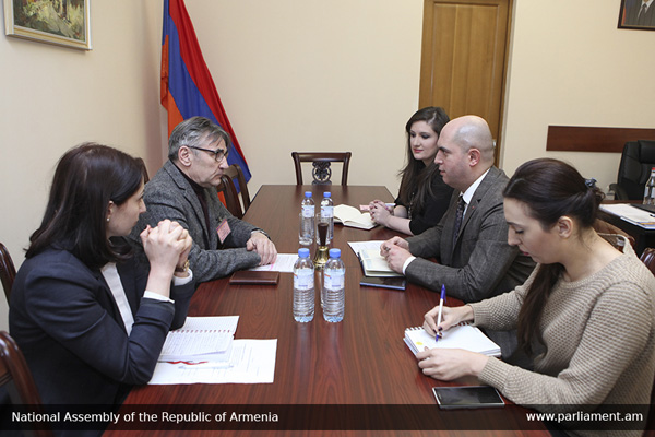 «Խորհրդարանական վերահսկողությունը կբարձրացնի միջազգային պայմանագրերի իրագործման արդյունավետությունը». Արմեն Աշոտյան