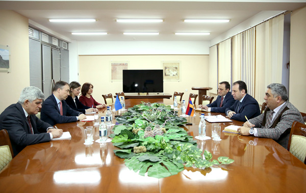 Տոյվո Կլաարն ընդգծել է ԼՂ հակամարտությունը բացառապես խաղաղ բանակցային ճանապարհով լուծելու Եվրամիության դիրքորոշումը