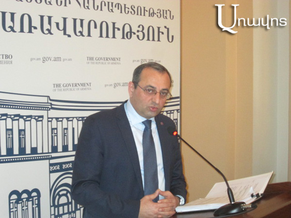 Արծվիկ Մինասյանը վերադարձավ նախկին պաշտոնին