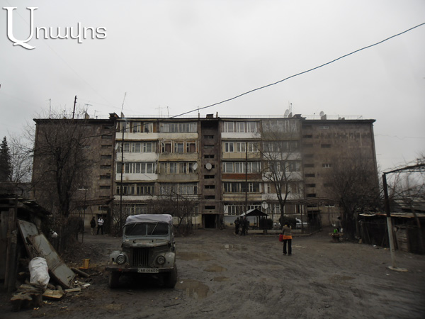 Ցույց եւ դասադուլ Ազատամուտում