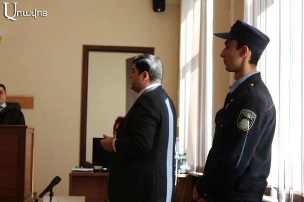 «Եթե ուզում էին «Իգլա»-ն բանակին նվիրել, ինչո՞ւ էին այն ցանկանում Ղարաբաղում թաքցնել հողի մեջ». դատախազ