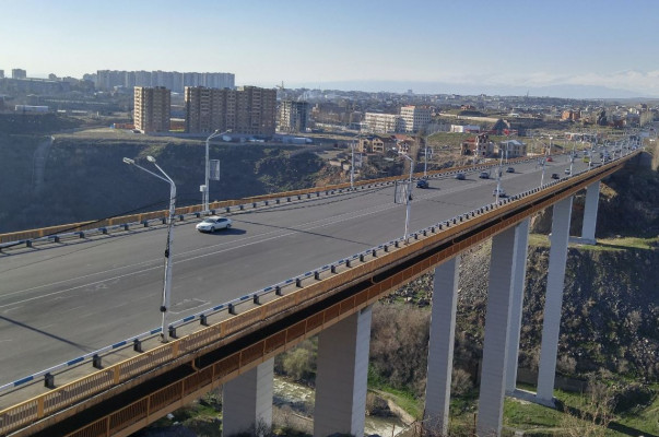Սպառնում է ինքնասպան լինել