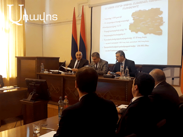 Հերթական անգամ վարչապետը Վանաձորում փակ խորհրդակցություն անցկացրեց