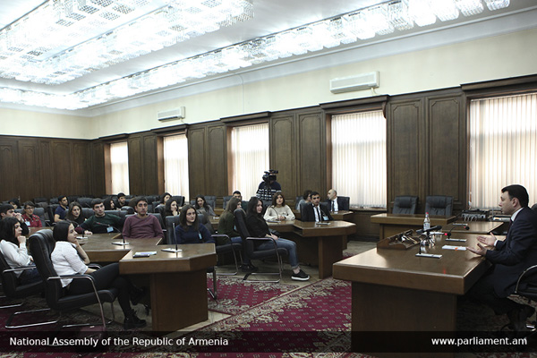 «Հայաստանը սիրում են ճանաչելով». Էդուարդ Շարմազանով